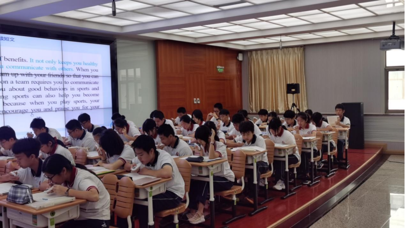 AI聽(tīng)說(shuō)課堂